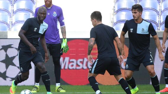 263476_portoentrenatwfcporto090617_e.jpg