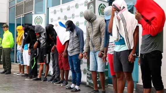 banda_0.jpg banda_0.jpg