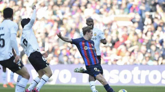 Valencia vs. Barcelona. Valencia vs. Barcelona.