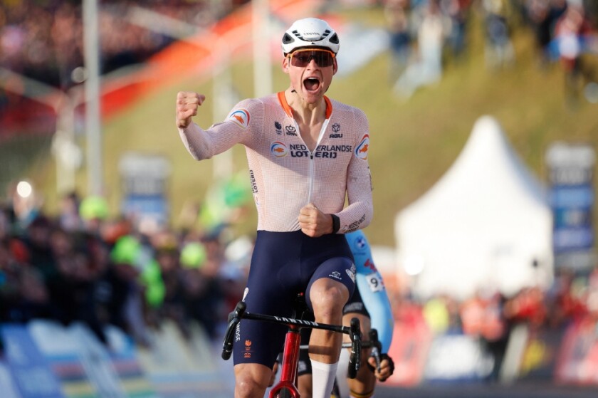 Mundial de Ciclocross 2025 así fue el impredible esprint entre Mathieu