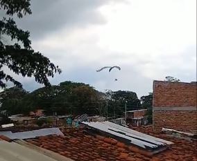 Asesinan a parapentista en Tuluá, Valle, al parecer por hacer publicidad a  un candidato - BluRadio