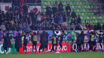 Selección de Japón Sub-20 festeja su paso a la siguiente ronda del Mundial. 