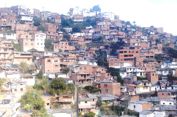 230616_barrio-barrio-juan-xxiii-comuna-13-medellin_0.jpg