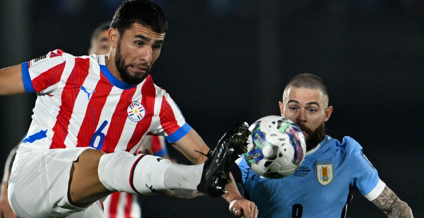 Acción de juego del partido Paraguay vs. Uruguay, por las Eliminatorias Sudamericanas rumbo al Mundial del 2026