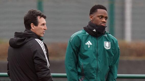 Jhon Durán y Unai Emery Jhon Durán y Unai Emery