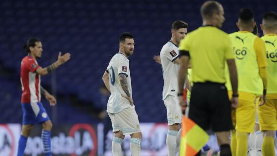 Liones Messi contra Paraguay / AFP Liones Messi contra Paraguay / AFP