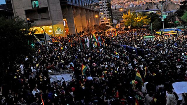 EE. UU. acusa al tribunal electoral de Bolivia de "subvertir la democracia"