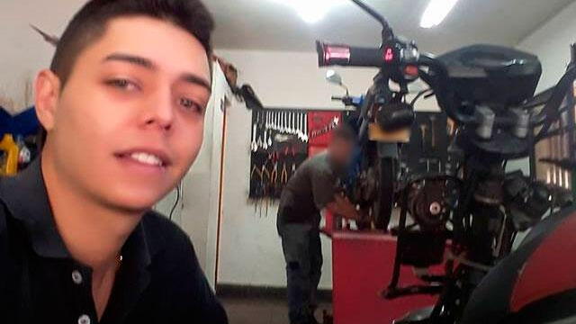 Video: ladrones asesinaron a joven mecánico que intentó evitar atraco a un busero en Medellín