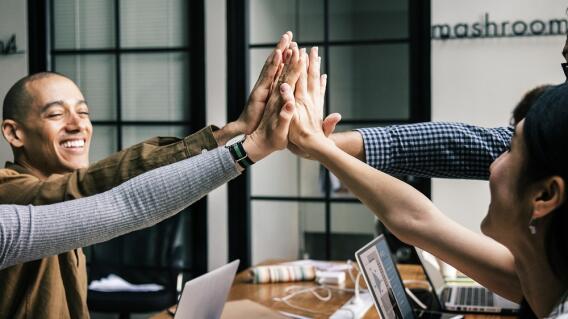 338064_BLU Radio // Personas // Foto: Pixabay