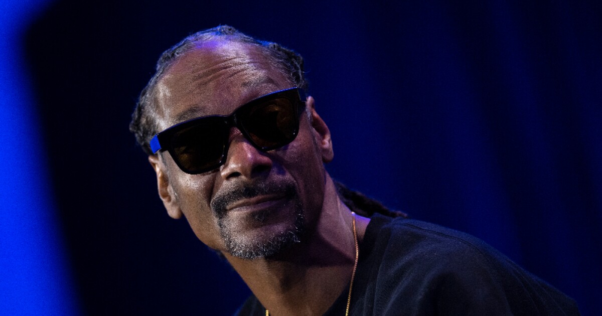 Snoop Dogg viralizou um vídeo do presidente de Portugal, Marcelo Rebelo, para uma forma estranha de saudação |  Entretenimento