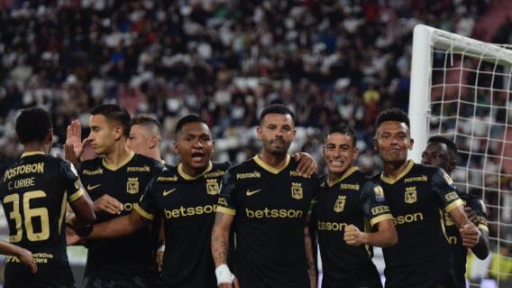 Nacional celebrando. Nacional celebrando.