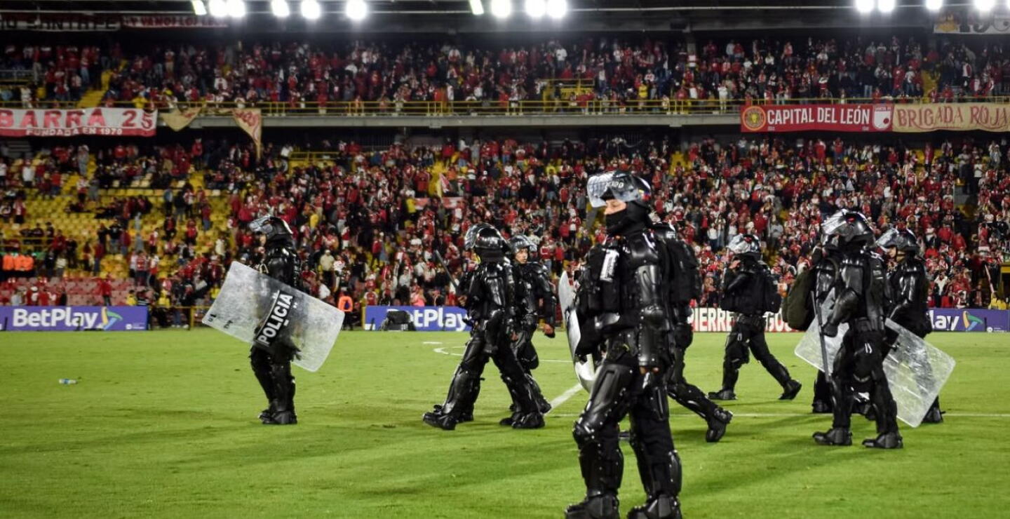 Requisas a barras de fútbol en Bogotá aumentarán en buses y accesos por enfrentamientos en El Campín