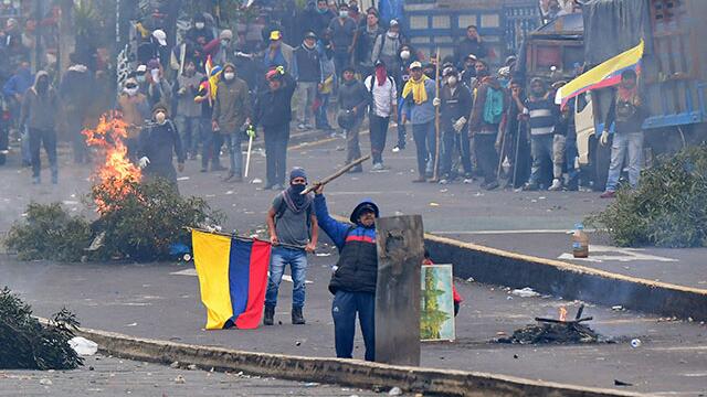 Toque de queda en sectores de Quito ante protestas Toque de queda en sectores de Quito ante protestas