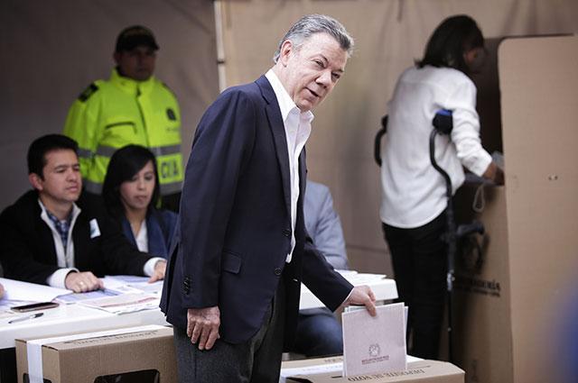 “Estas serán las elecciones más tranquilas en más de medio siglo”: Santos en la apertura de urnas