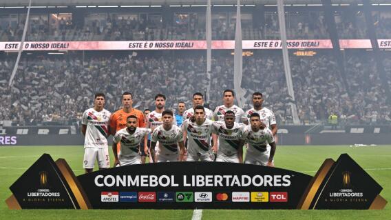 Jhon Arias y Kevin Serna en la formación de Fluminense frente a Atlético Mineiro, por Copa Libertadores. Jhon Arias y Kevin Serna en la formación de Fluminense frente a Atlético Mineiro, por Copa Libertadores.
