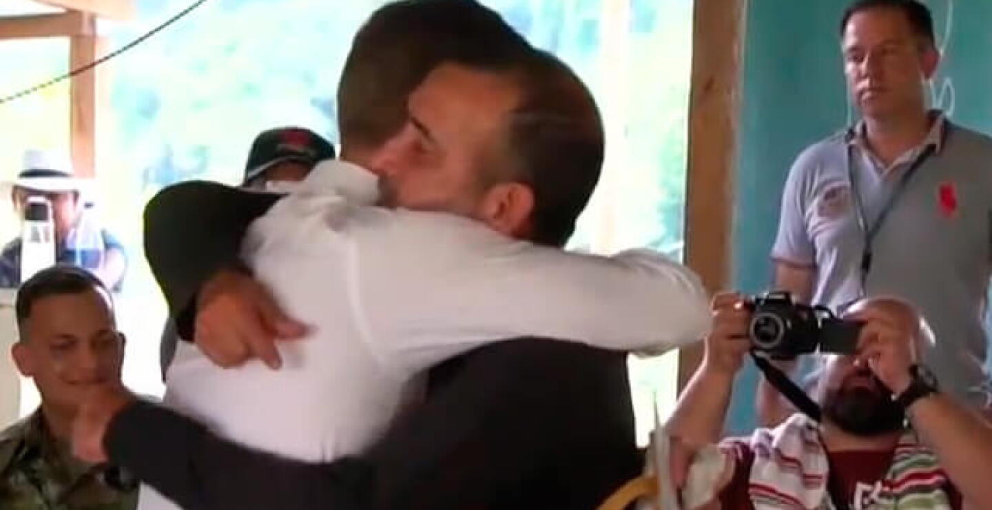 abrazo_2.jpg