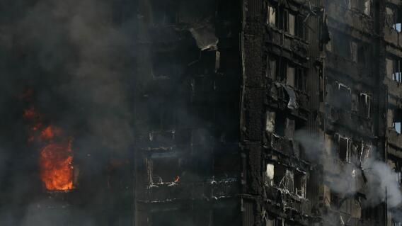 285932_BLU Radio, incendio en Londres / foto: AFP