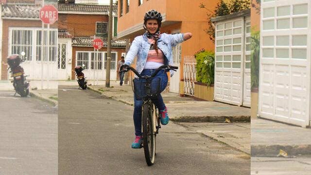 Vanessa Gómez nació con focomelia, una condición que la hace imperfectamente perfecta Vanessa Gómez nació con focomelia, una condición que la hace imperfectamente perfecta