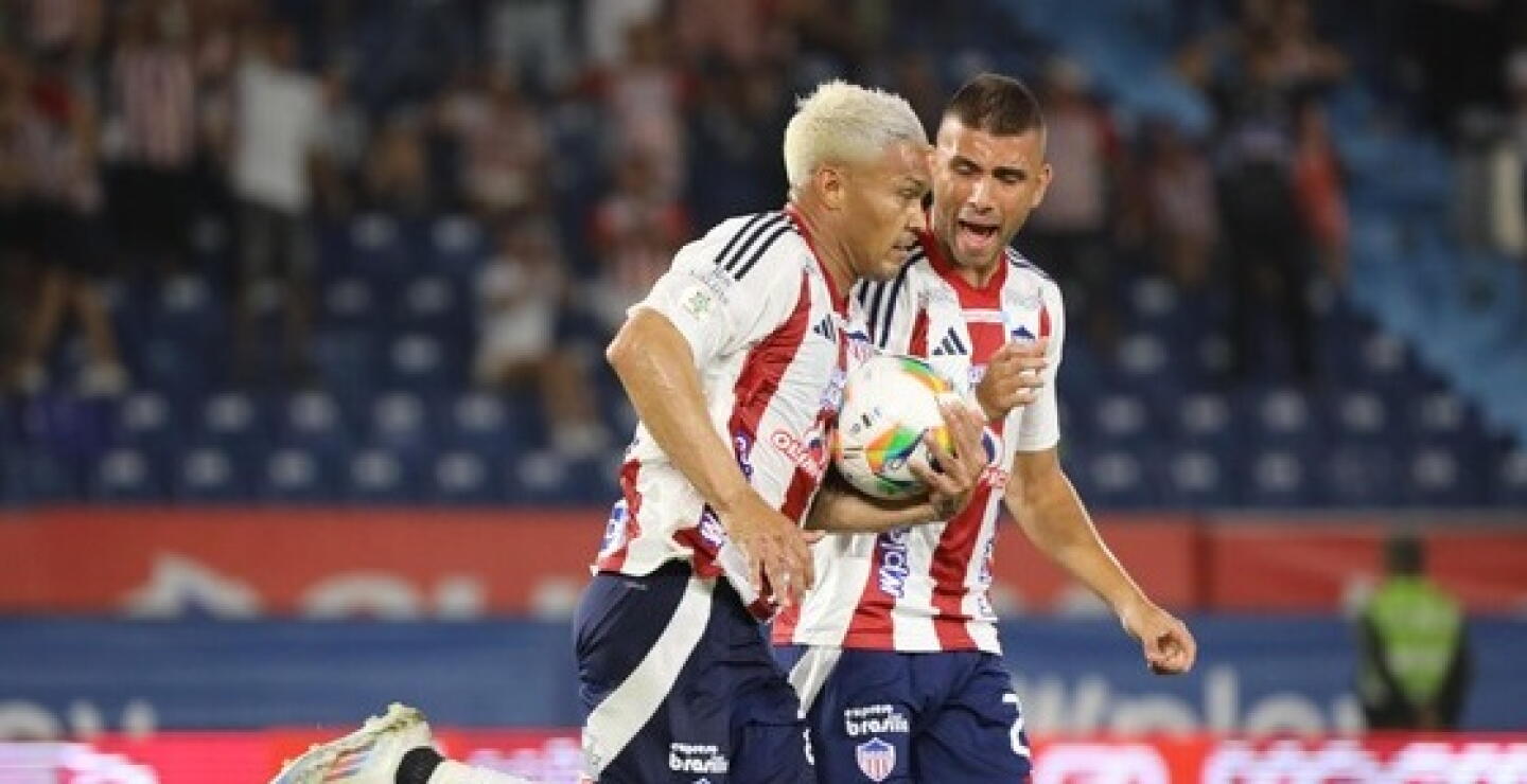Teófilo Gutiérrez festeja su gol contra Unión Magdalena. 