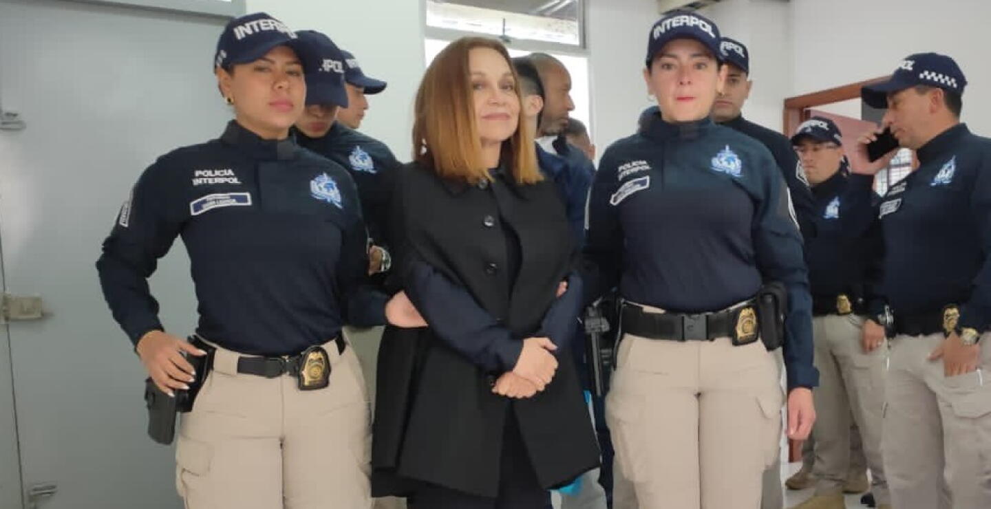 Extraditan a diseñadora Nancy González a EE. UU. por contrabando de vida silvestre