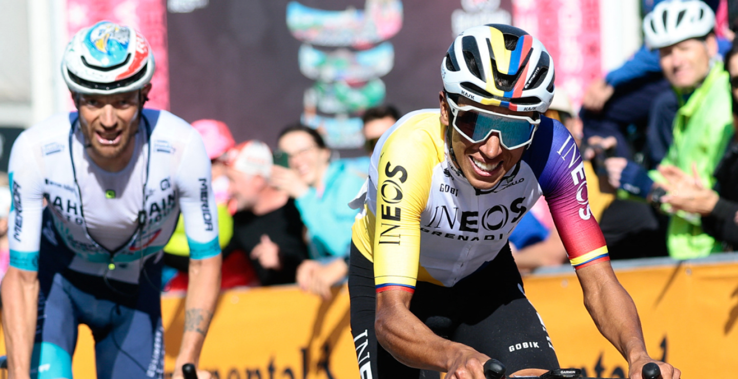 Así fue la llegada de Egan Bernal (INEOS Grenadiers) y Damiano Caruso (Bahrain Victorious) en la etapa 16 del Giro de Italia 2025