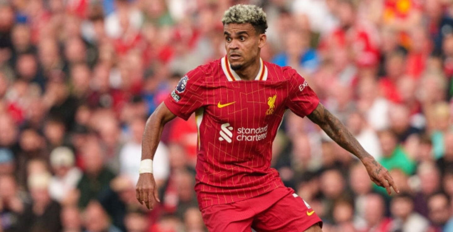 Luis Díaz durante partido con el Liverpool en Inglaterra