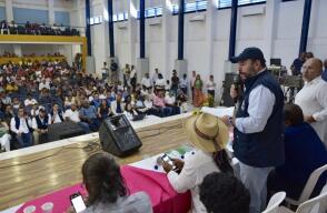 341098_BLU Radio. Carlos Alfonso Negret durante visita de la Comisión de Paz / Foto: Defensoría