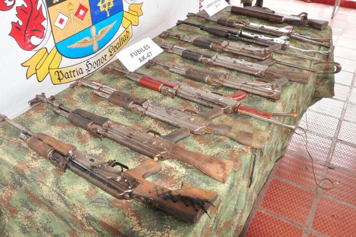 Encuentran caleta con armamento y explosivos del Clan Úsuga en el Valle