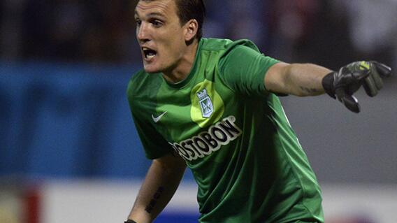 264054_Representante de Armani habló sobre el futuro del arquero