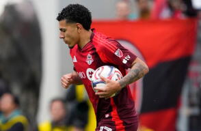 Emilio Aristizábal marcó doblete con Toronto frente al Inter Miami en la MLS.