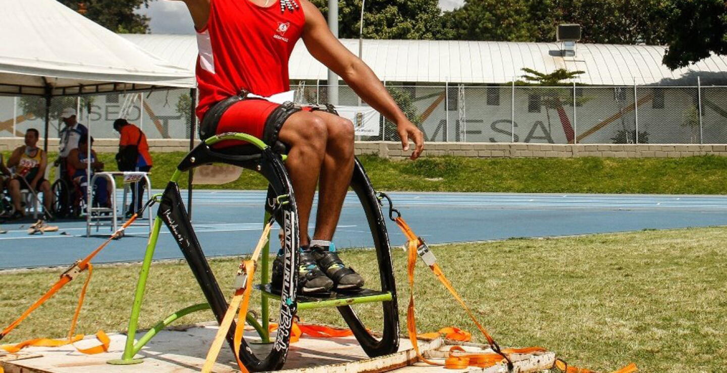 291281_Blu Radio / Diego Meneses, elegido como mejor deportista paralímpico del continente en agosto. Foto: Twitter @FecdepcCOL