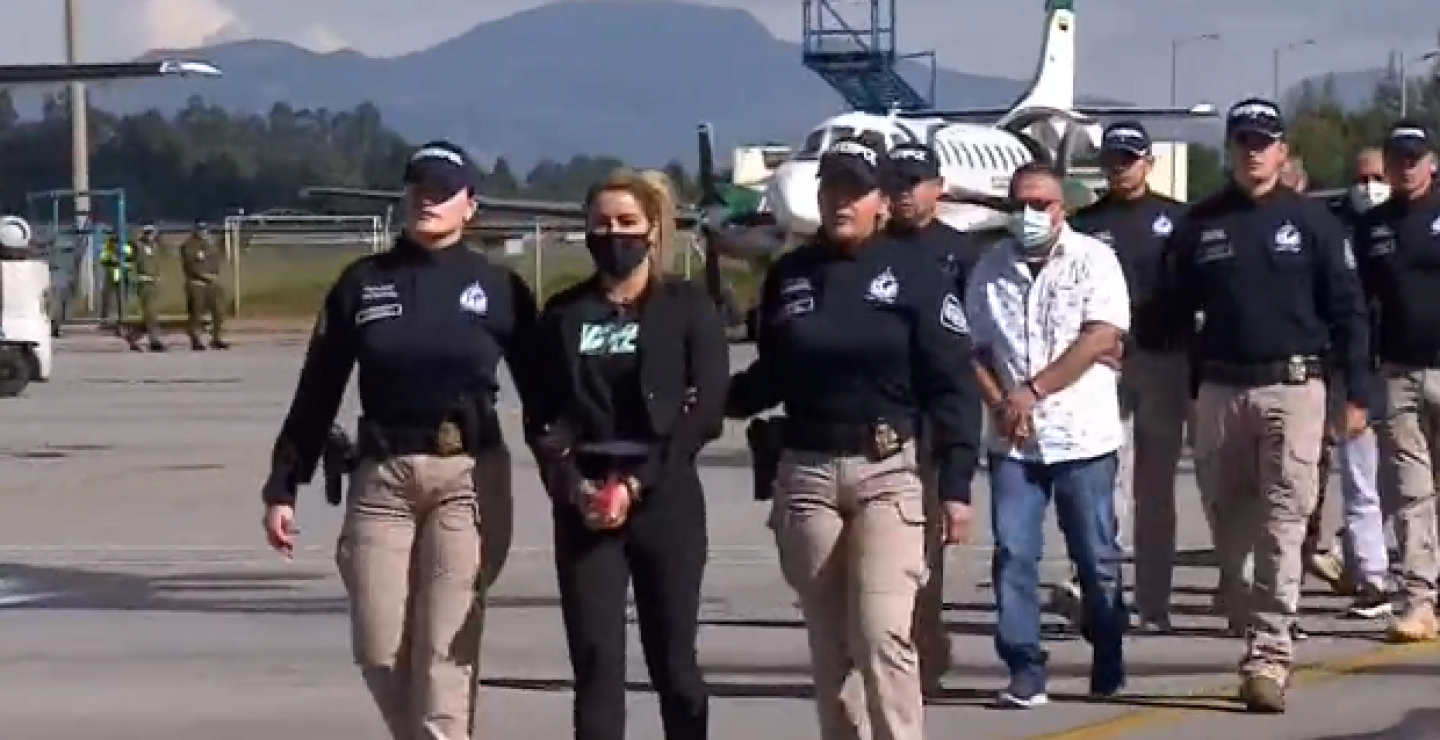 El prontuario de Nini Johana Úsuga, hermana de alias ‘Otoniel’, extraditada a Estados Unidos