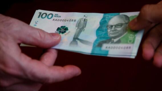 Condenan a funcionaria de banco que se robó más de 400 millones de pesos: así la atraparon