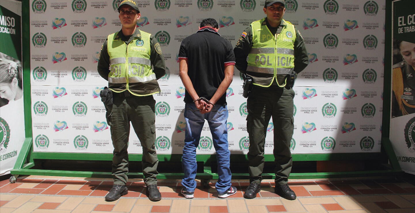 271932_Foto capturan hombre que agredió a su esposa- MEBUC
