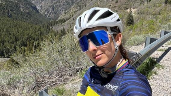 Diana Peñuela , líder de la Vuelta a Colombia Femenina . Diana Peñuela , líder de la Vuelta a Colombia Femenina .