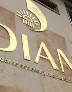 Fachada del edificio de la Dian. 