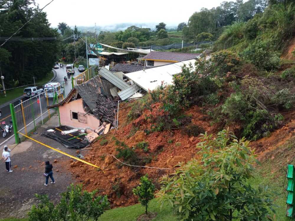 Deslizamiento de tierra en La Ceja, Antioquia (1).jpeg