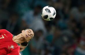 311338_BLU Radio - Cristiano Ronaldo disputa un balón en Rusia 2018 - AFP