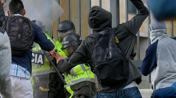 346058_Vandalismo en marchas estudiantiles // Foto: archivo AFP 346058_Vandalismo en marchas estudiantiles // Foto: archivo AFP