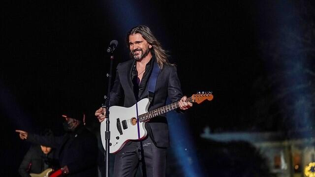 Exaltan labor de Juanes con el Premio Internacional de la Paz