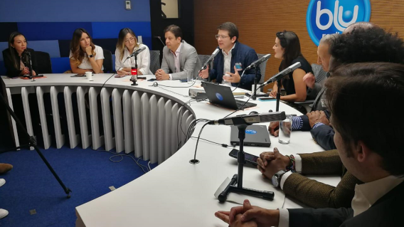 346462_BLU Radio. Mesa BLU // Foto: BLU Radio