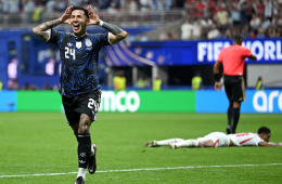Celebración de Enzo Fernández con la Selección de Argentina 