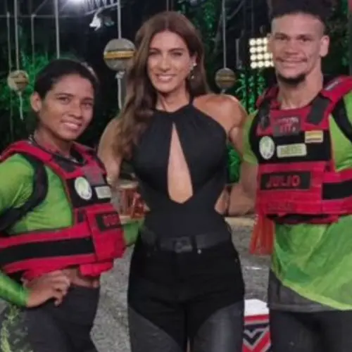 La despedida de Andrea Serna con Julio y Sofía en el 'Desafío'.