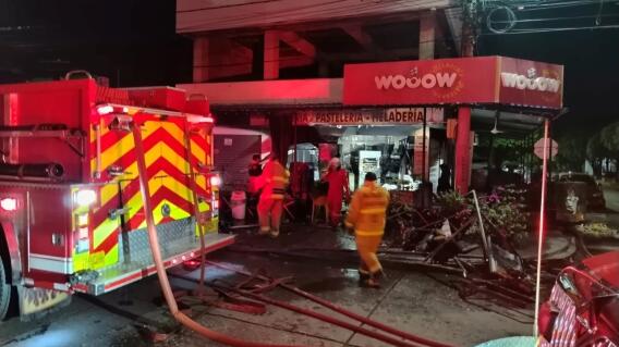 Voraz incendio en locales de Barrancabermeja