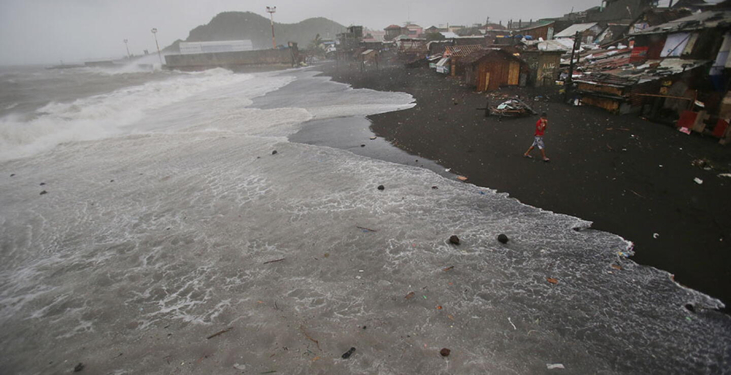 071214-tifon-filipinas.jpg