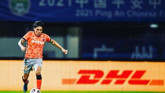 Juan Fernando Quintero, jugador del Shenzen de China..jpg Juan Fernando Quintero, jugador del Shenzen de China..jpg