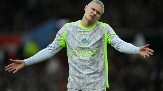 Erling Haaland, lamentándose por la derrota del Manchester City Erling Haaland, lamentándose por la derrota del Manchester City