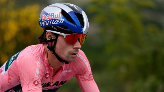 Primoz Roglic (Red Bull Bora Hansgrohe), en la etapa 3 del Giro de Italia 2025