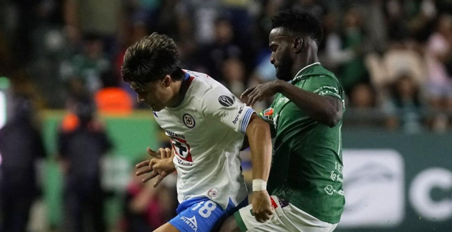León vs. Cruz Azul.