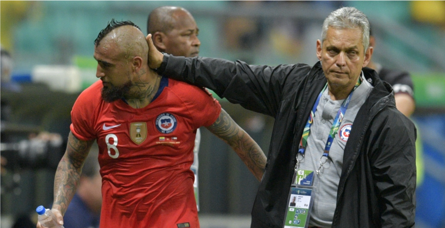 337073_BLU Radio // Arturo Vidal y Reinaldo Rueda // AFP